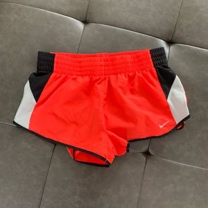 Nike | Shorts | M